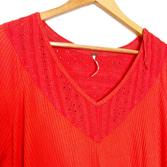 Free People Red Bell Sleeve Lace Trim V Neck Thermal Top Womens Large - Picture 7 of 16